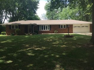 608 Birchbark Ln, Lebanon, MO 65536