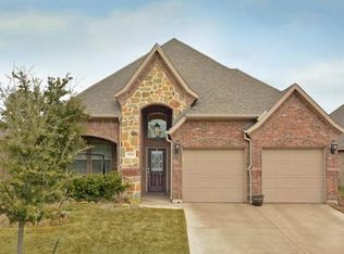 9828 Mullins Crossing Dr, Fort Worth, TX 76126