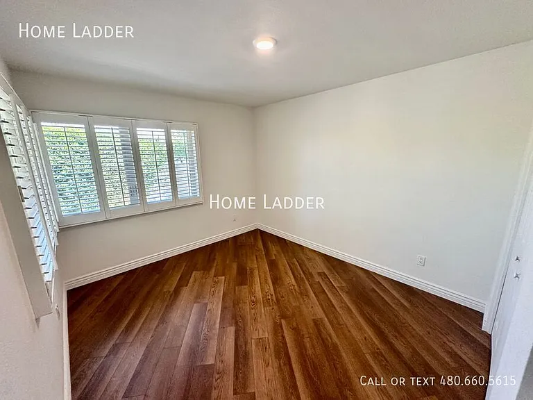 8084 E Del Laton Dr — Photo 19