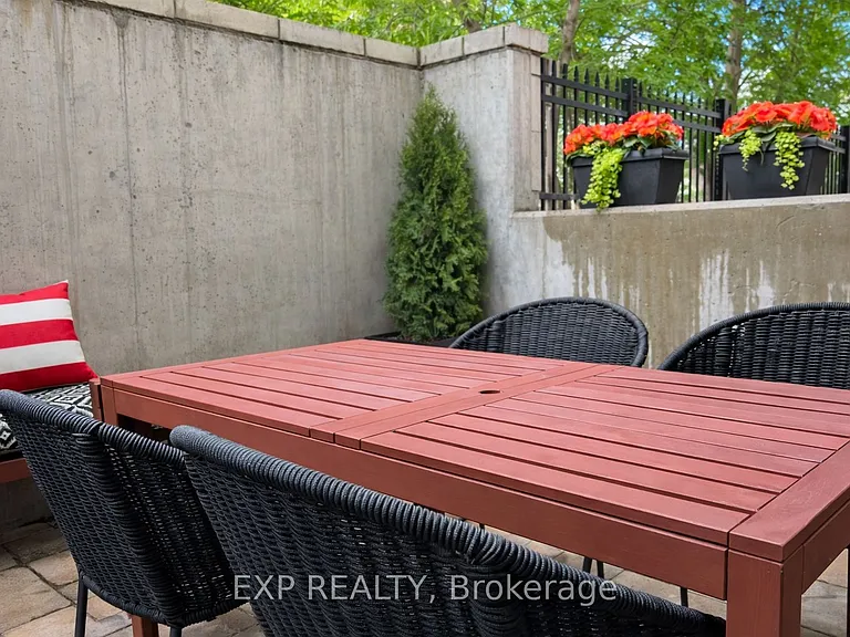 429 Kent St #118 — Photo 22