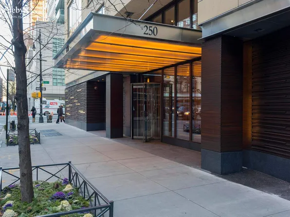 250 East 53rd Street 3101 image 17 of 18