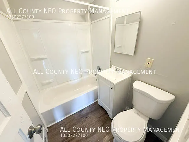 9584 Greenmeadow Rd #C — Photo 22