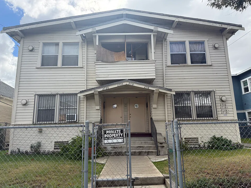 2718 Manitou Ave