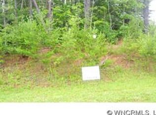 61 W Sunset Ridge Dr, Etowah, NC 28729