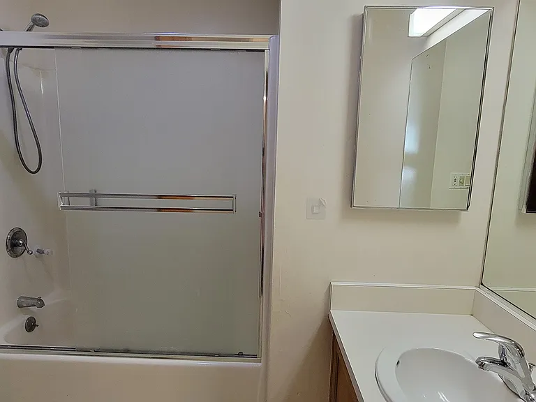 2720 Stuart St #4 — Photo 8