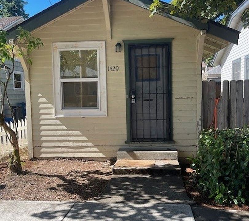 1st image of 510 14th St SE #1221