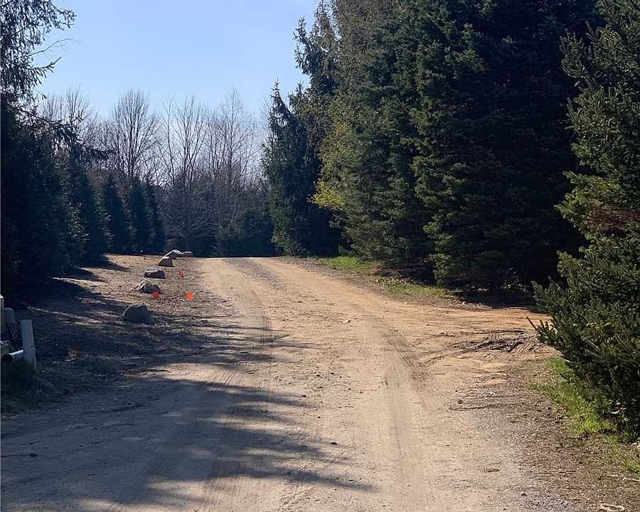2nd image of 13435 Main Bayview Rd