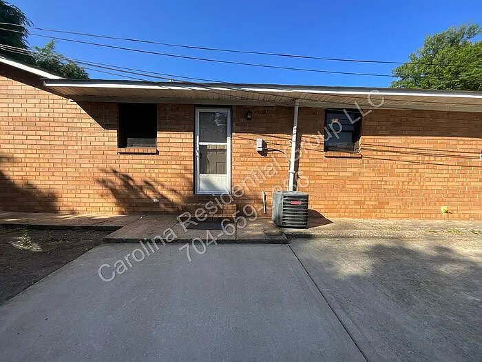 322 E Sumter St #4 — Photo 12