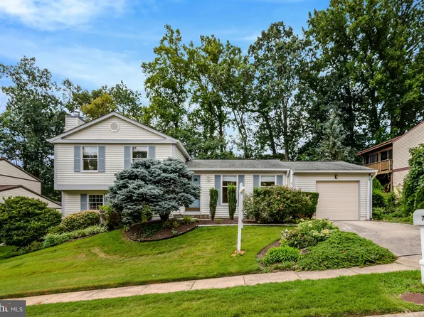 7615 Springfield Hills Dr, Springfield, VA 22153