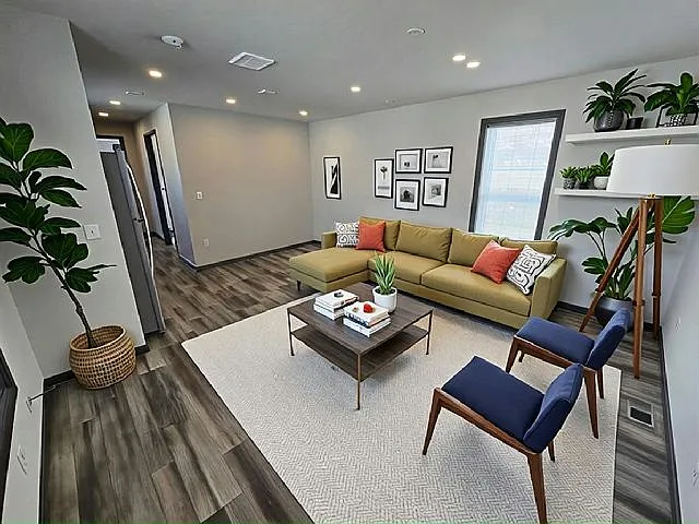 24 Wood Dr #33 — Photo 3
