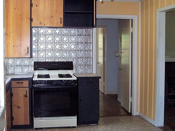4th image of 203 Hughes Ave