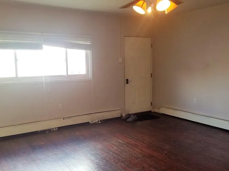 114 S 18th St #1 — Photo 3