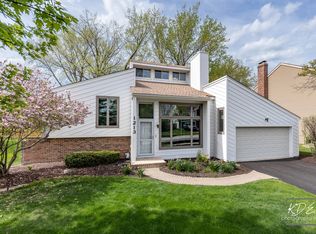 1213 Yorkshire Dr, Naperville, IL 60563