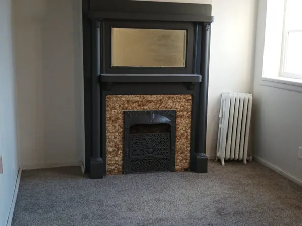 328 Grant Ave APT 10, Duquesne, PA 15110