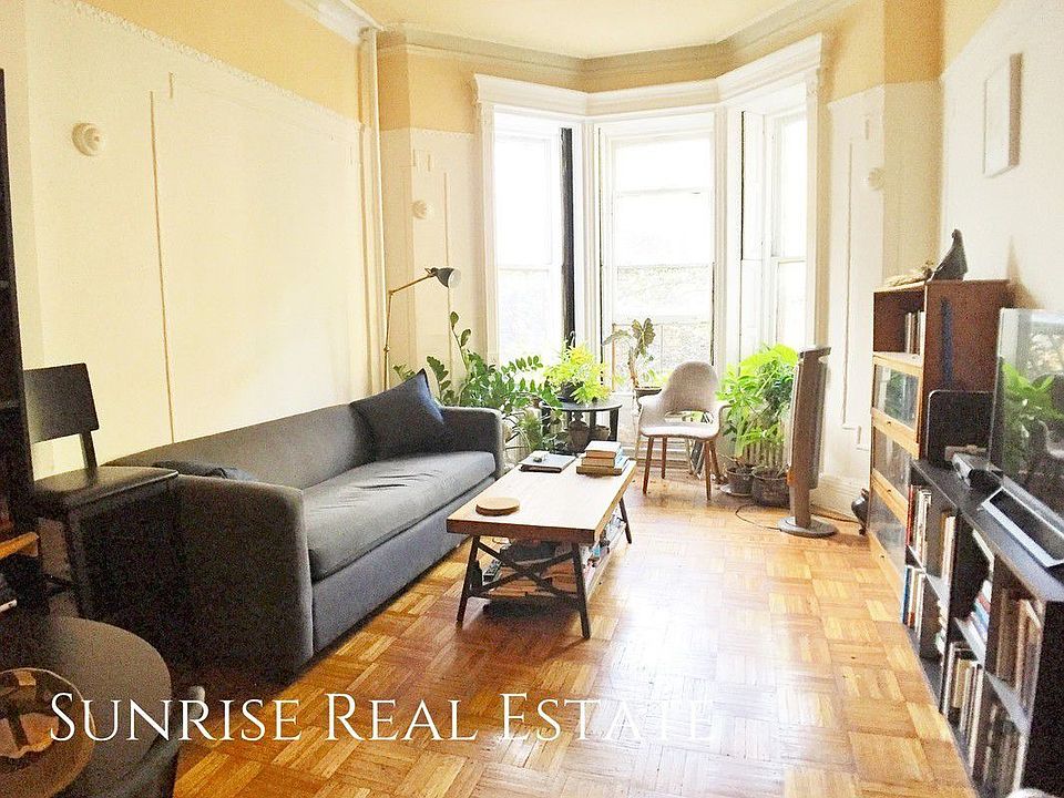 1st image of 934 President St APT 3B