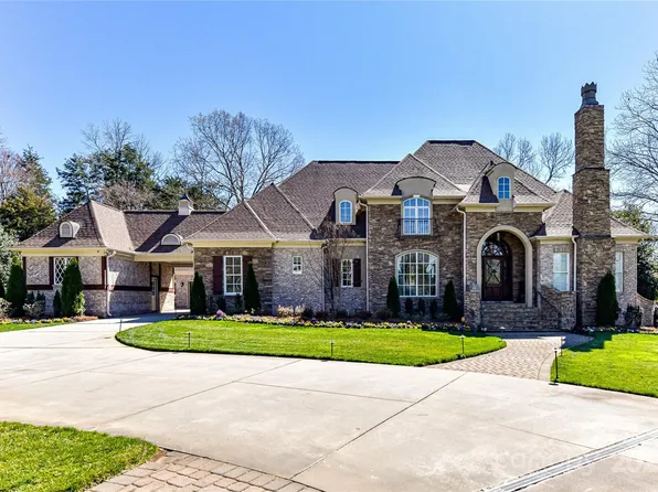 7295 Three Sisters Ln, Concord, NC 28027