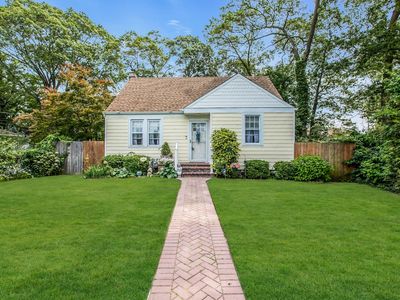 15 Robbins Avenue, Islip, NY, 11751