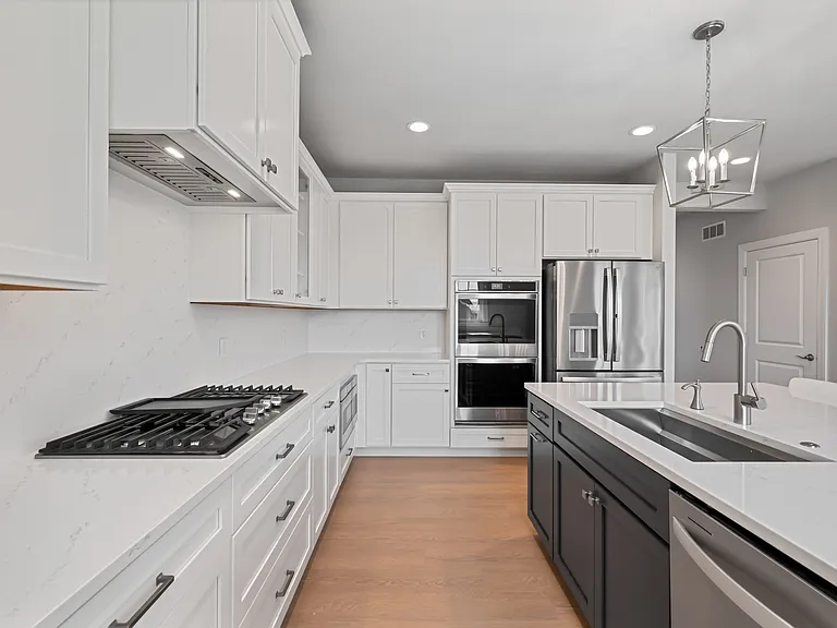 Maggie Dr — Photo 19