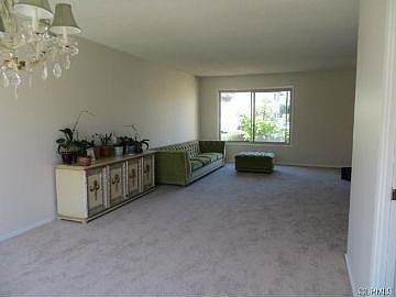 4th image of 15352 Maryknoll St