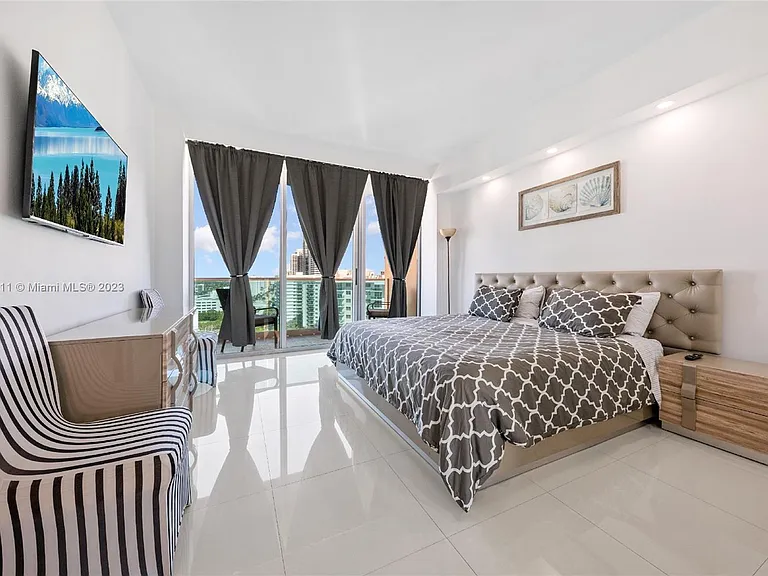 4001 S Ocean Dr #2 — Photo 18