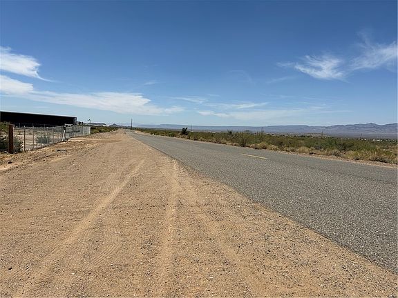 4th image of 3340 N Bosque Rd