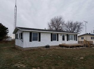 543 Front St, Bushnell, IL 61422