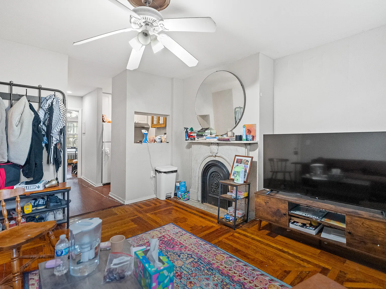 2 bed, 808 sqft, $1,600 — Photo 3