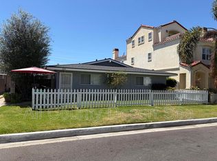 1015 England St APT B, Huntington Beach, CA 92648