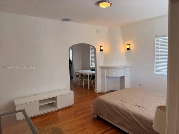 541 13th St, Miami Beach, FL
