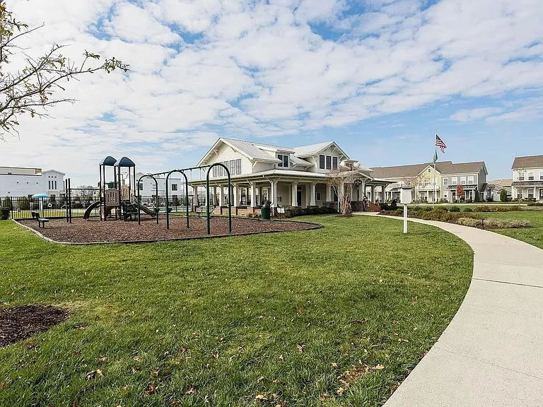 1030 Ewell Farm Cir — Photo 35