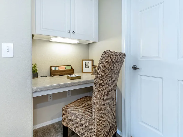 1b1 751 SQFT 1 Bed 1 Bath