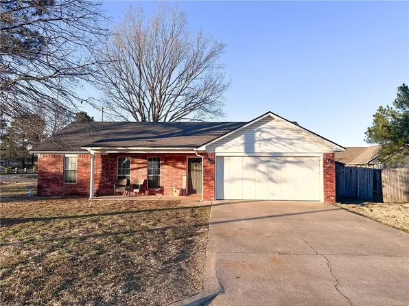 3 Sparrow Ct, Pottsville, AR 72858