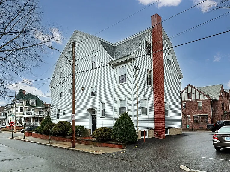 30 Elmgrove Ave #2 — Photo 3