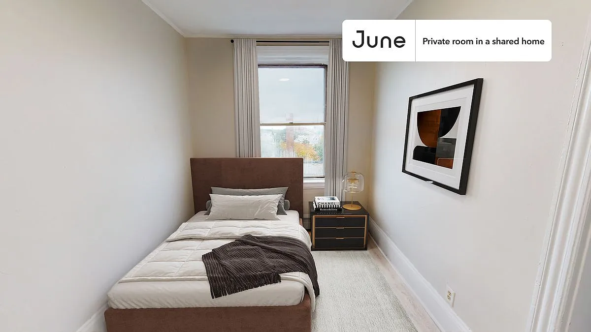Full bedroom in 4 bed/1 bath home in Allston #1421 A — Photo 1