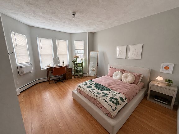 3rd image of 633 Somerville Ave #3