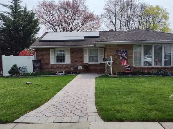 125 Garden Ter, Edison, NJ 08817