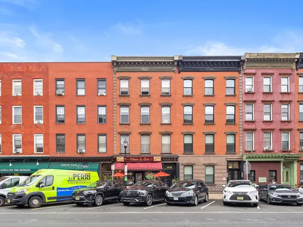 806 Washington St APT 3, Hoboken, NJ 07030