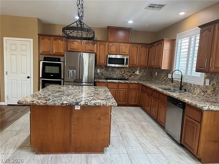 9113 Parkstone Ave — Photo 6