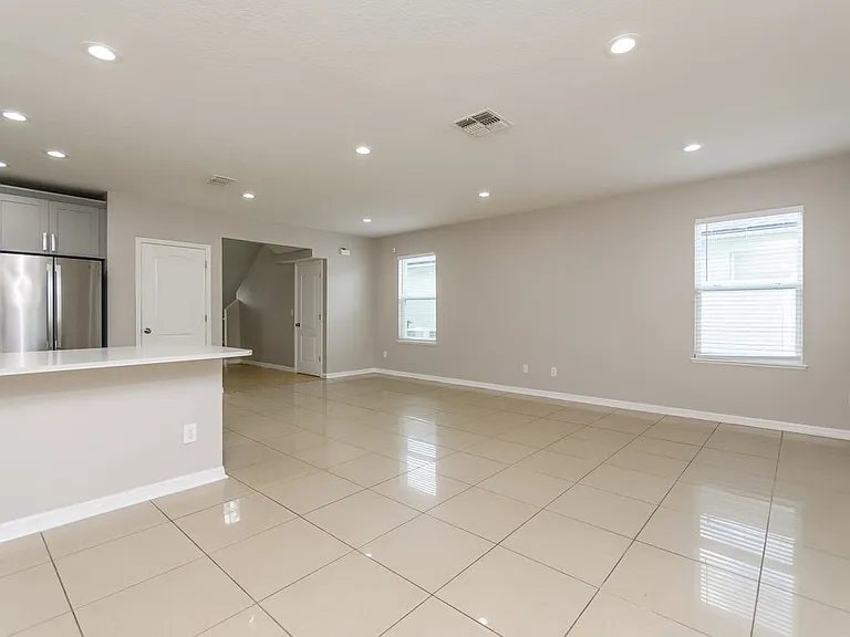 4911 Windbourne Way — Photo 7