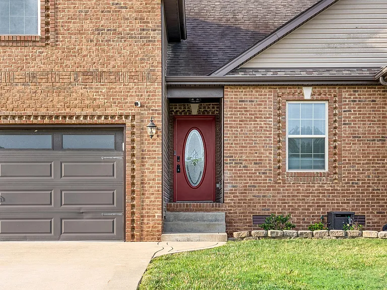 1959 General Neyland Dr — Photo 4