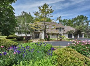 144 Highland Rd, Inverness, IL 60067