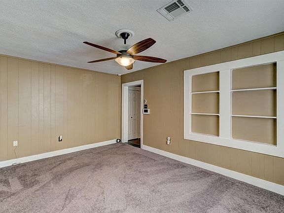 5th image of 2111 NW Arlington Ave