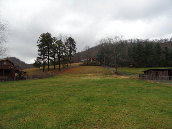 3rd image of 1822 Careys Run Pond Crk