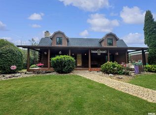 322 Schulzki Ln, East Peoria, IL 61611
