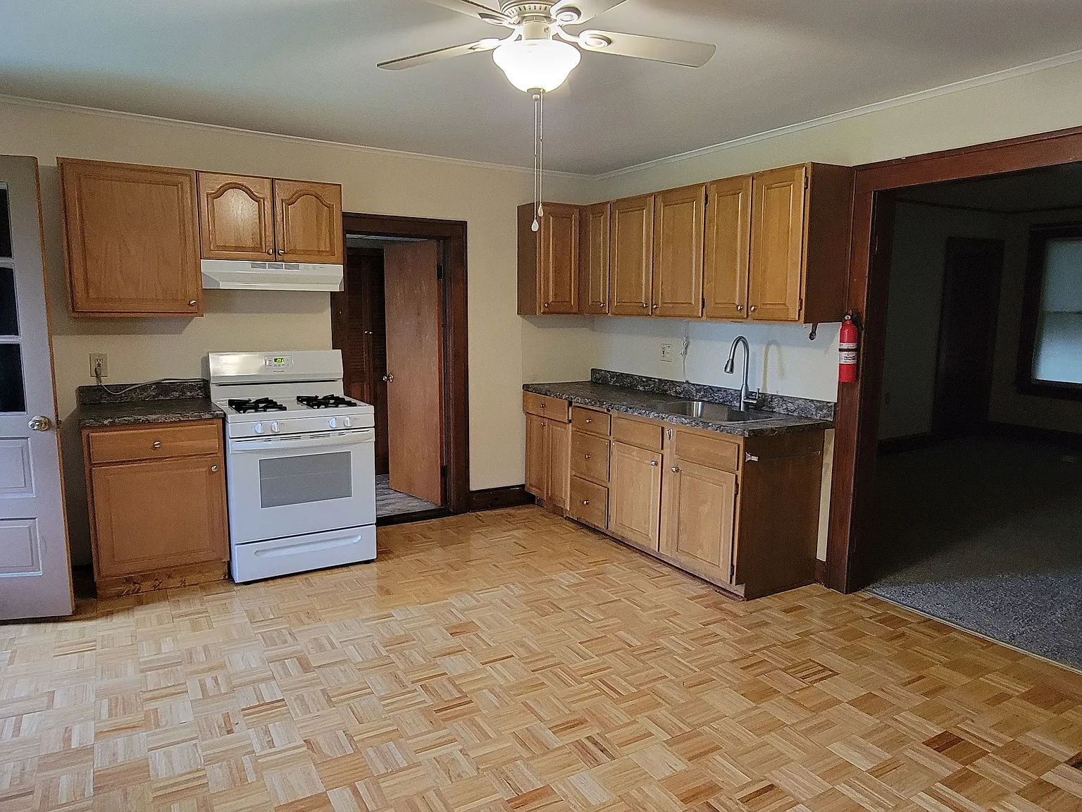1 bed, 825 sqft, $1,250 — Photo 1