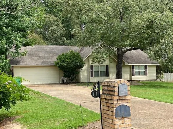 111 Country Ln, Pineville, LA 71360