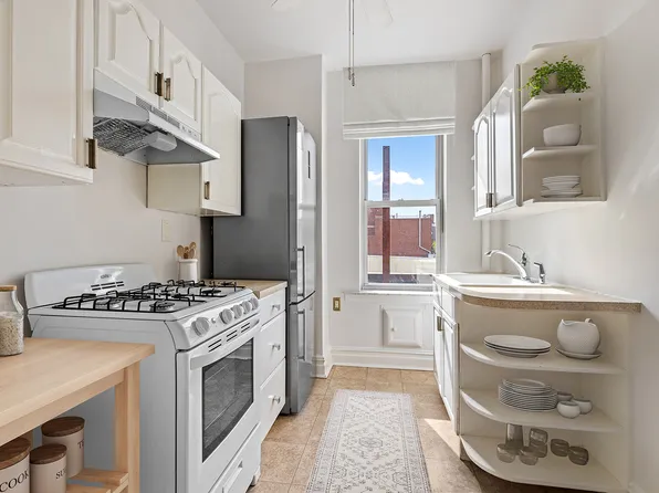 728 41st Street image 1 of 7
