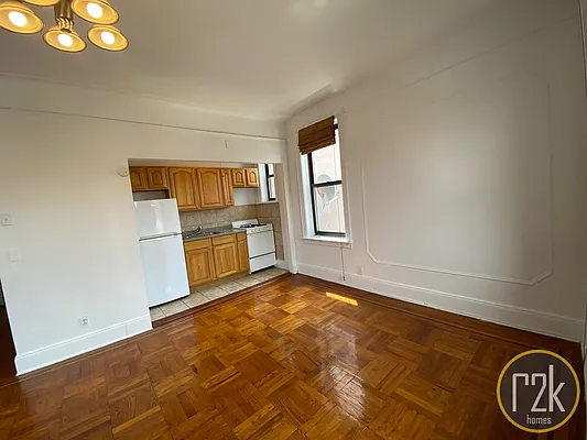 Rented by Realty 2000 Corp | media 14