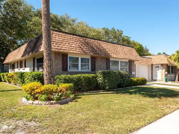 1101 Cara Dr, Largo, FL 33771