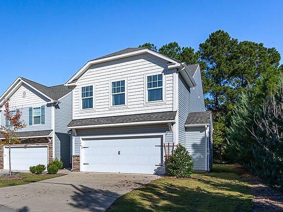 2nd image of 104 Princess Pl